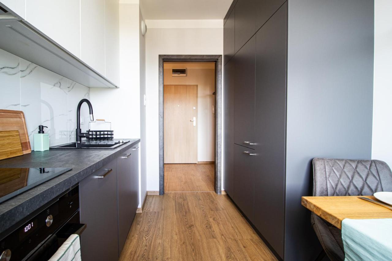 Patio Praga Metro Apartment Варшава Екстериор снимка