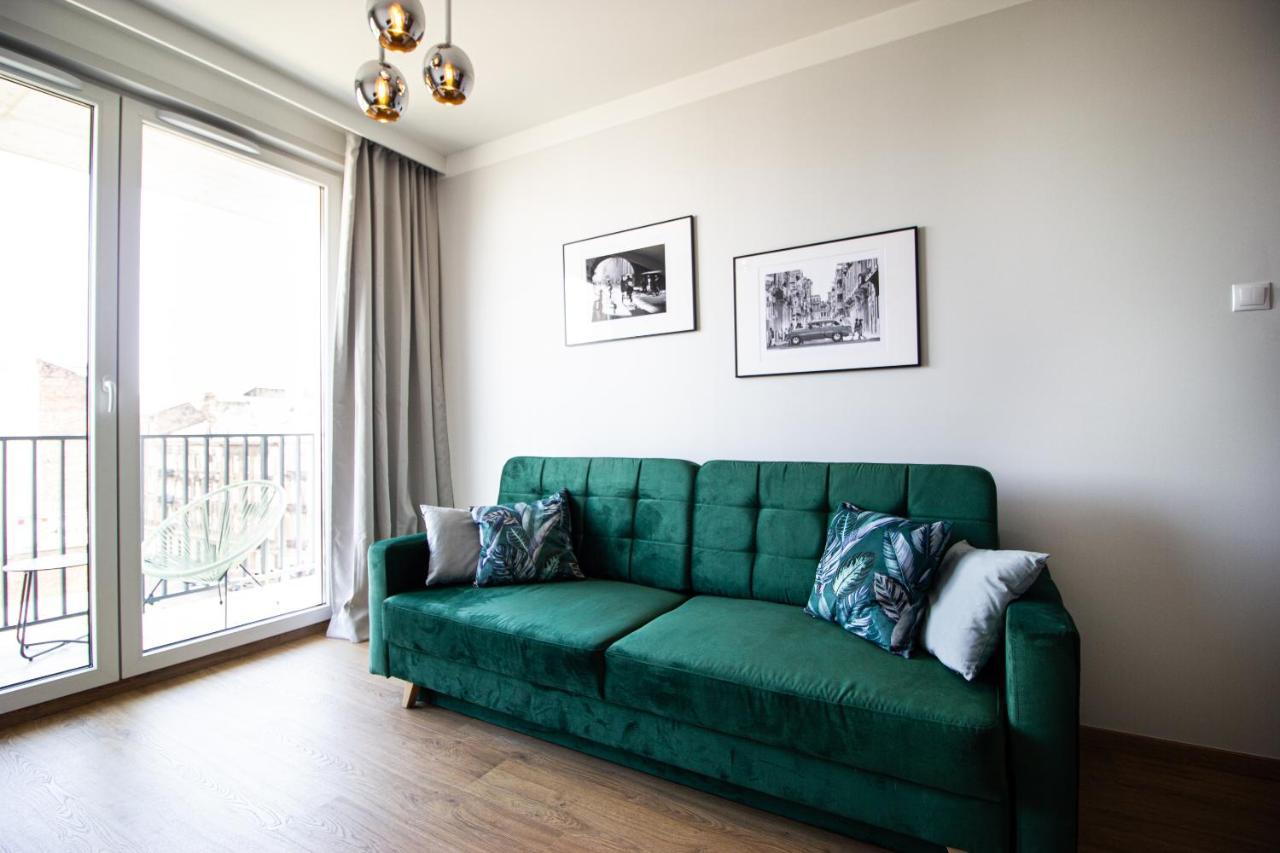 Patio Praga Metro Apartment Варшава Екстериор снимка