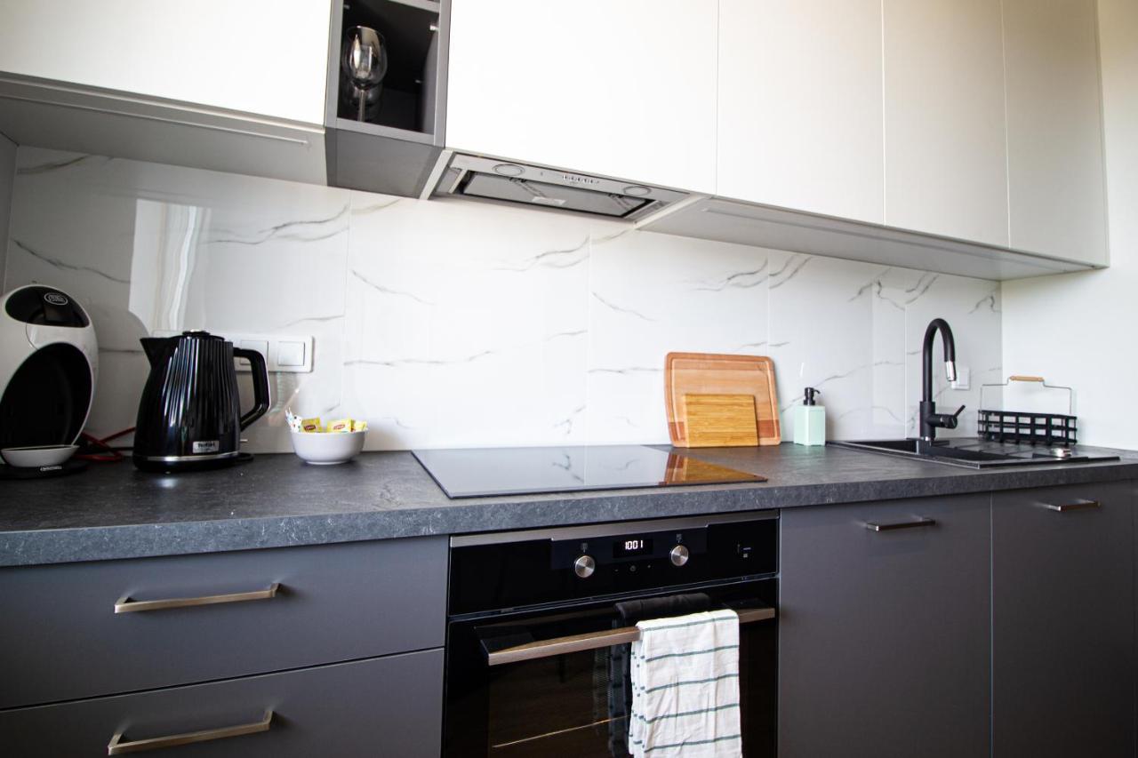 Patio Praga Metro Apartment Варшава Екстериор снимка